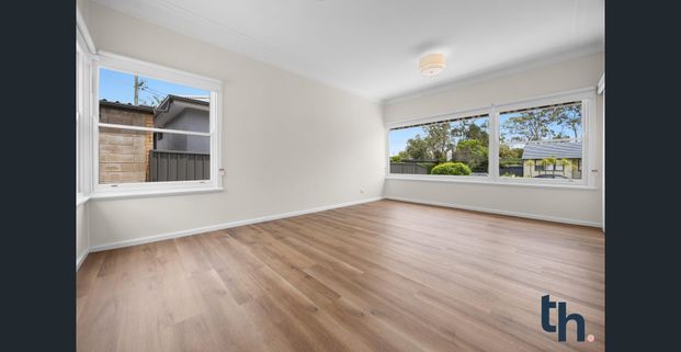 Comfortable Living in a Peaceful Old Valentine Cul-de-Sac - Photo 1