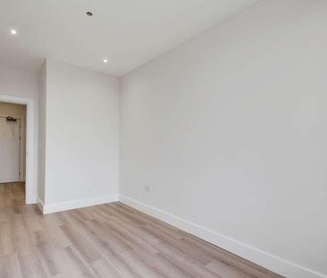 Centrum House, Station Road, Egham, TW20 - Photo 3