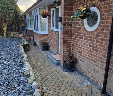 2 Bed Semi-Detached House, Alwyn Close, LU2 - Photo 3