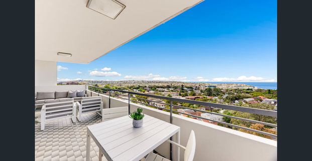 SPECTACULAR VIEWS - GET IN NOW FOR SUMMER! - Photo 1