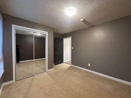 For Lease - 26 Hartsfield Drive Unit# 1, Clarington, Ontario - Photo 5