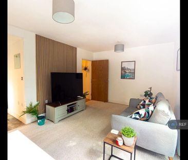 2 bedroom flat to rent - Photo 4