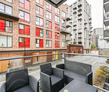 New Century House, Canning Town, E16 - Photo 1