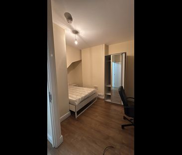 Room in a Shared House, Wilberforce Road, LE3 - Photo 6