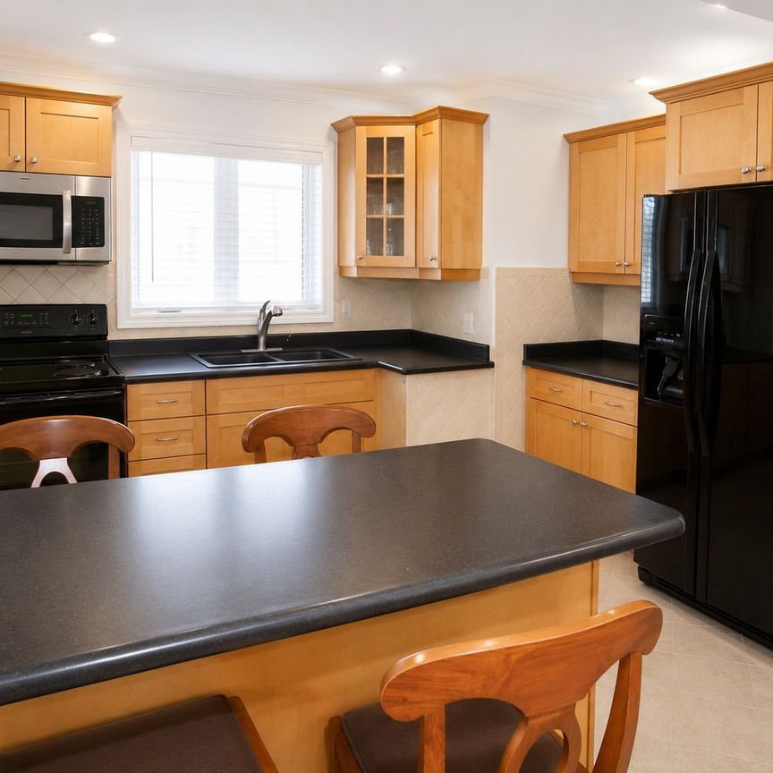 For Lease - 132 Elmwood Road Unit# Main Floor, Oakville, Ontario - Photo 1
