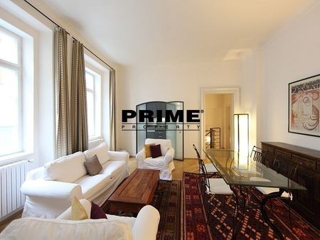 Pronájem bytu 2+1 73 m², Vlašská 361, Praha - Fotografie 2