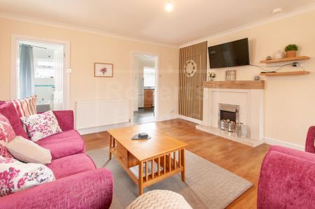 2 bedroom detached bungalow to rent - Photo 5