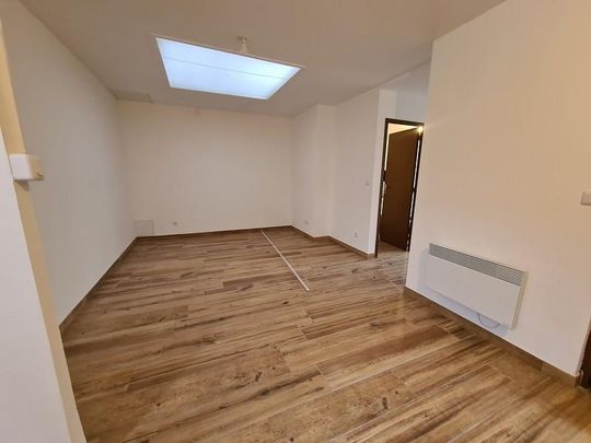 Appartement à Louer à FACHES THUMESNIL 620 € - Photo 1