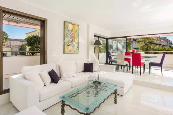 Cannes Gray d'Albion - Appartement trois chambres - Photo 1