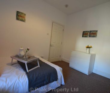 Burdett Avenue, Westcliff On Sea - Photo 2