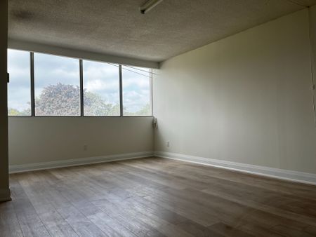 For Lease - 40 Bay Mills Boulevard Unit# 409, Toronto, Ontario - Photo 4