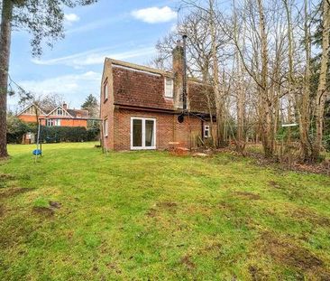 Guildford Road, Ottershaw, Chertsey, Surrey, KT16 - Photo 2