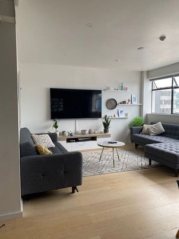 Large 4-bedroom apartment with amazing views! - Photo 2