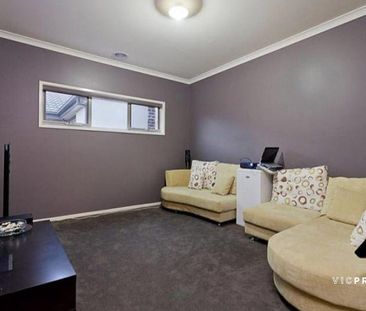 Walking Distance to Alamanda College - Photo 1