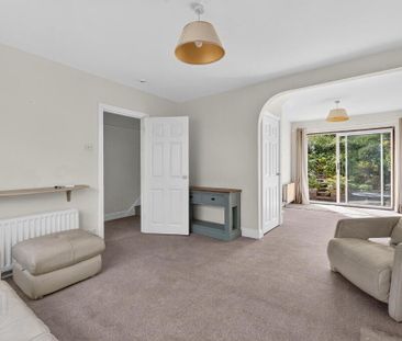 5 Railway Cottages, Bridge Road, Helen's Bay, BT19 1TE - Photo 4