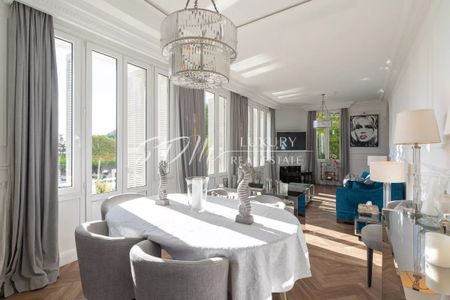 Vivre à Eze : Villa familiale avec beau jardin, piscine et annexe - Photo 3