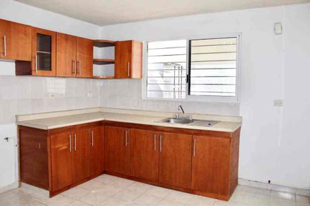 Casa en privada dentro de la zona norte de Mérida, muy cerca de plaza galerias. - Photo 3