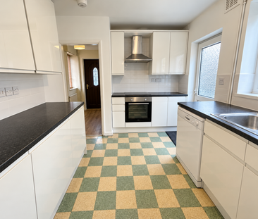 71 Kirkstone Drive - Library Side Detached Home Loughborough - Photo 1