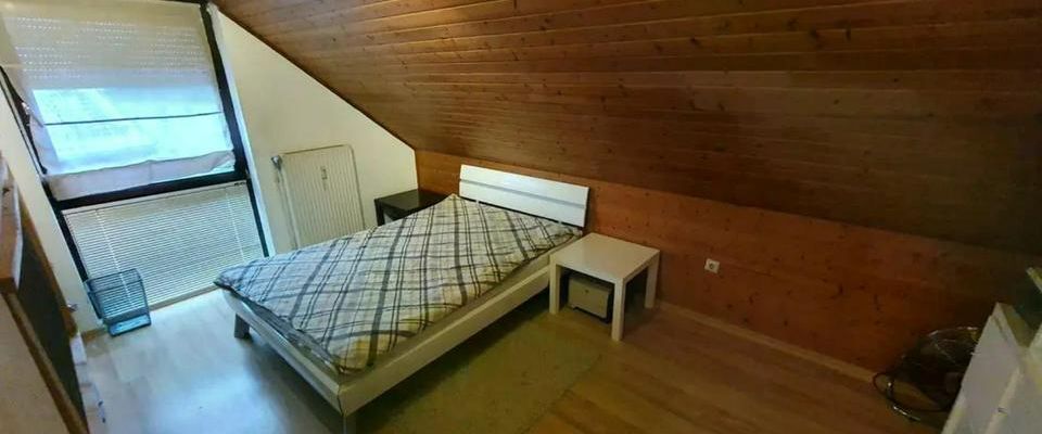 Tolle Mietwohnung *UNMÖBLIERT* in ruhiger und zentraler Lage - Photo 1