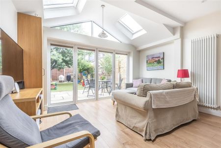 5 bedroom terraced house to rent - Photo 2