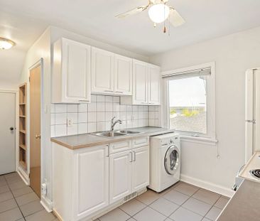 For Lease - 359 Dominion Avenue Unit# 2, Carlingwood - Westboro and... - Photo 3