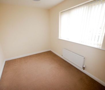 3 bed house to rent in St Aloysius View, Hebburn, NE31 - Photo 4