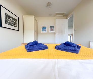2 Bedroom - Photo 4