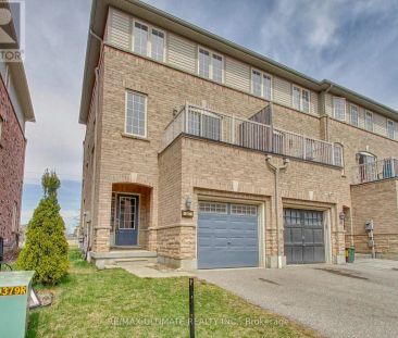487 ROSSLAND ROAD E — 3 Bedroom - Photo 1