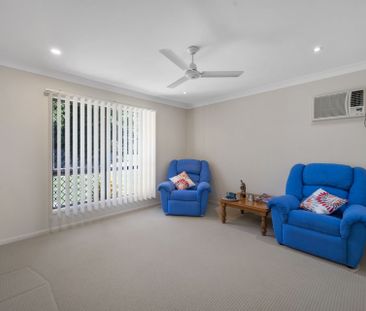 11 Strathburn Street, Mount Louisa - Photo 2