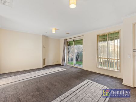 Spacious 3-Bedroom Unit in Prime Kennington Location - Photo 3