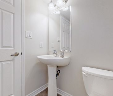 For Lease - 31 Leadenhall Road Unit# Upper, Brampton, Ontario - Photo 2