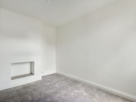 Martin Road, Portsmouth, PO3 - Photo 3