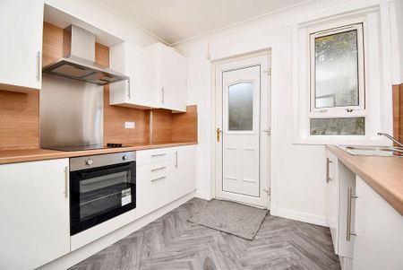 2 bedroom property to rent - Photo 2