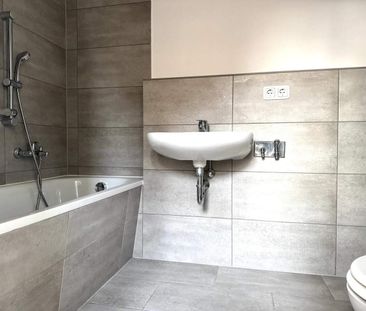 Dresden Pieschen - Wunderschöne 1-Raum Wohnung mit Balkon und EBK a... - Foto 4