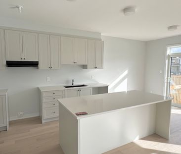 For Lease - 122 Tonic Crescent, Kanata, Ontario - Photo 4