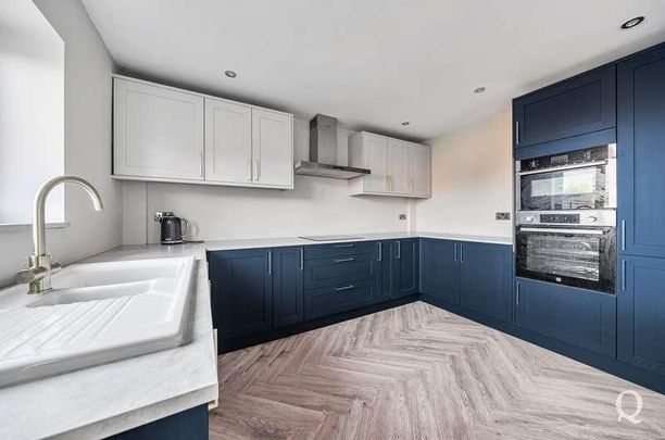 Cherry Gardens, Teynham, Sittingbourne, Kent, ME9 - Photo 1