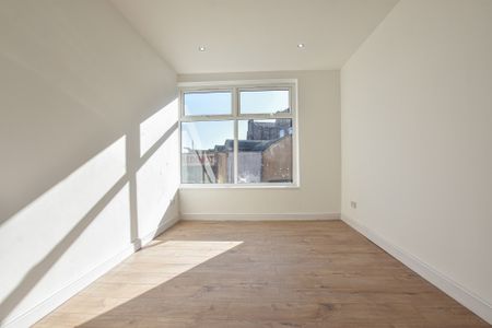 1 bed Apartment in Nelson Street , Rochdale, OL16 1DN - Photo 3