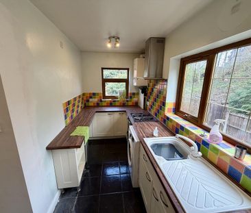2 bedroom semi-detached house to rent - Photo 4