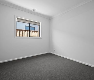 Brand New Designer Family Home in Sunbury - Photo 1