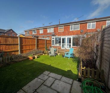 4 bedroom terraced house to rent - Photo 2