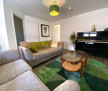 3 bedroom semi-detached house to rent - Photo 6