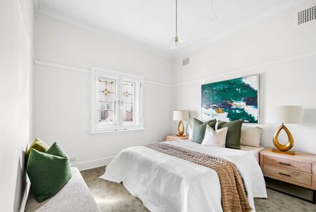 Location and Ease in the heart of Sydenham - Photo 5