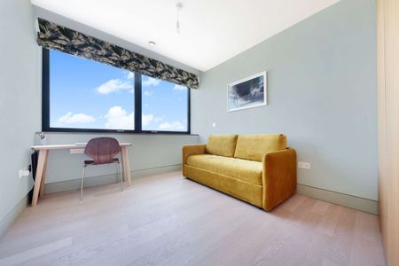 Short Let two double bedroom apartment in pristine condition. - Photo 5