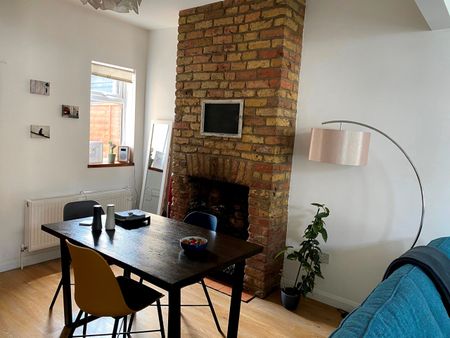 2 Bed Terraced House, Pitchford Street, E15 - Photo 3