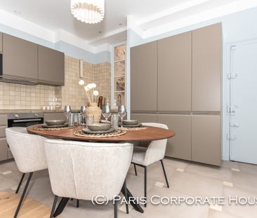 Rue du Marché des Blancs Manteaux, - Photo 4