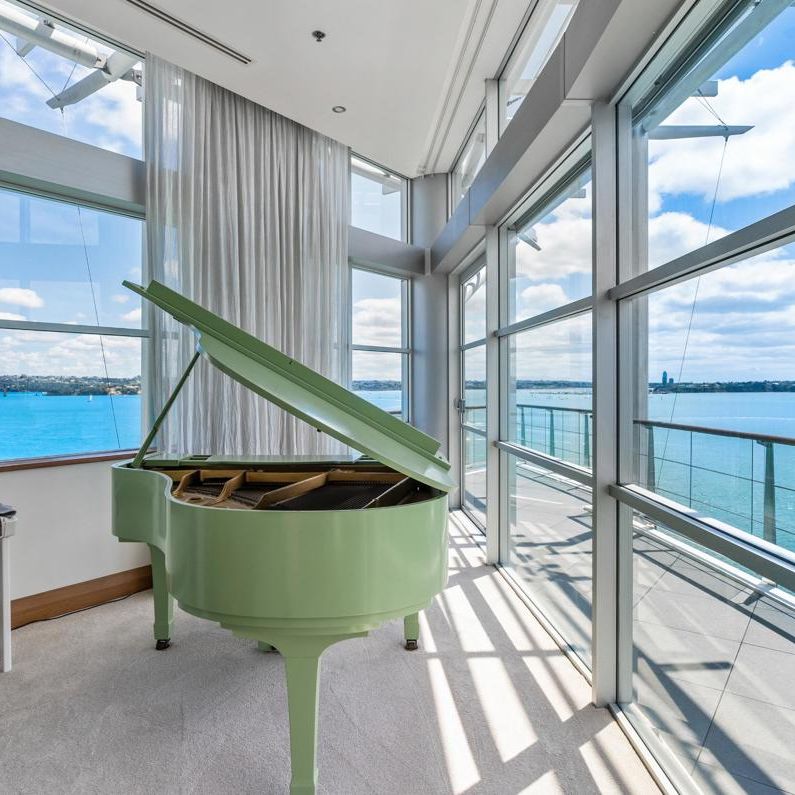 City Centre, 64/143 Quay Street - Photo 1