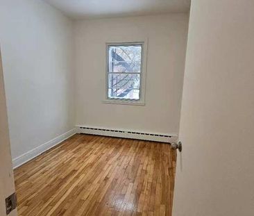 5809 Av. Coolbrook - Photo 4