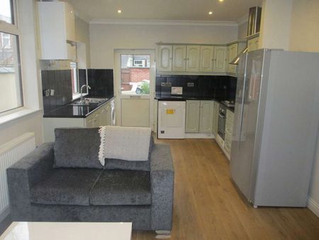 Portland Road Unit 2 - Photo 3