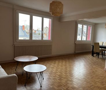 Location Appartement 3 pièces 88m² - Photo 2