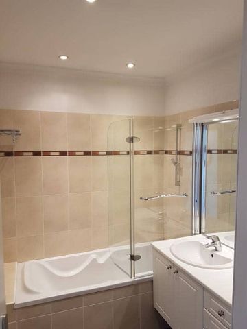 SAINT ANDRE LES VERGERS – Appartement de Standing T5 - Photo 4